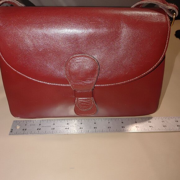 Etra Burgundy Leather Shoulder Bag Vintage Flap Closure Adjustable Strap 3 - Picture 6 of 11